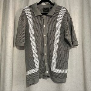 Massive Luxury Gray and White Button-Up Open Knit Shirt